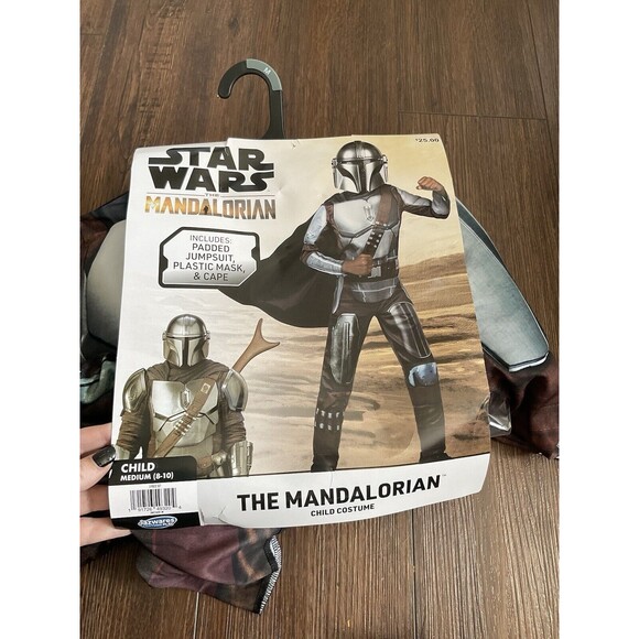 star wars the mandalorian Costume Medium 8-10 NWT Halloween - Picture 2 of 5